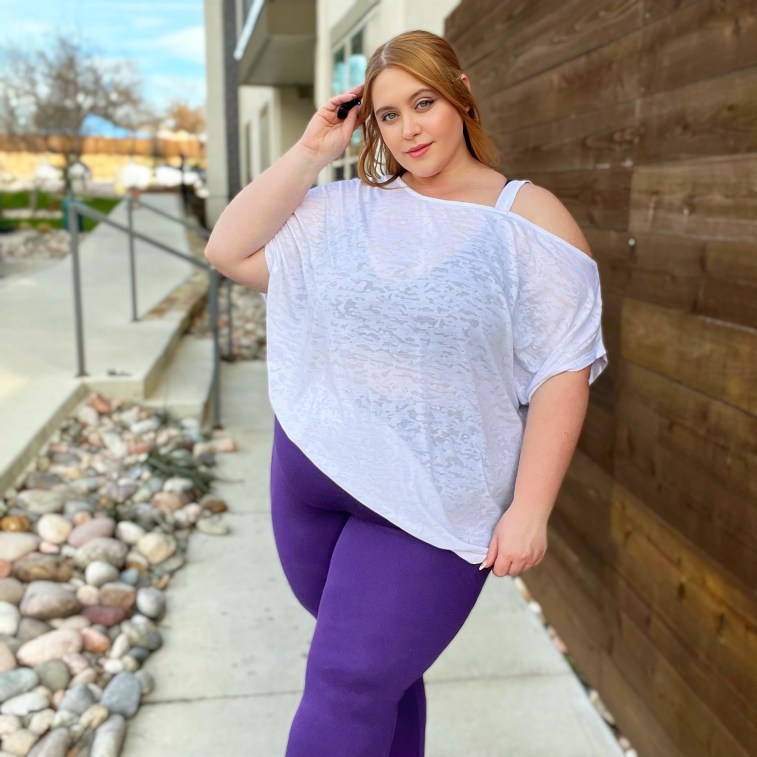 Camiseta Debbie con hombros descubiertos - Blanca