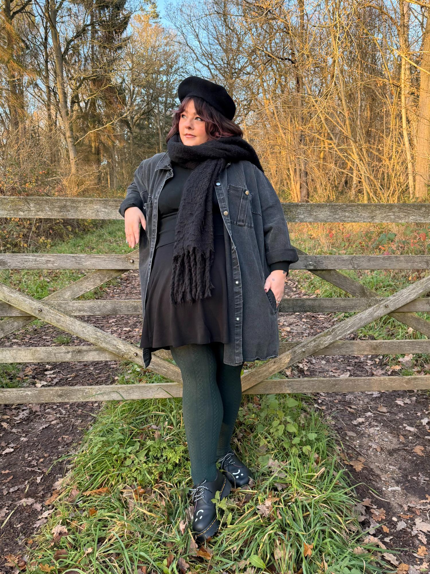 Grannies Cable Knit Wool Tights V2 - Crocodile