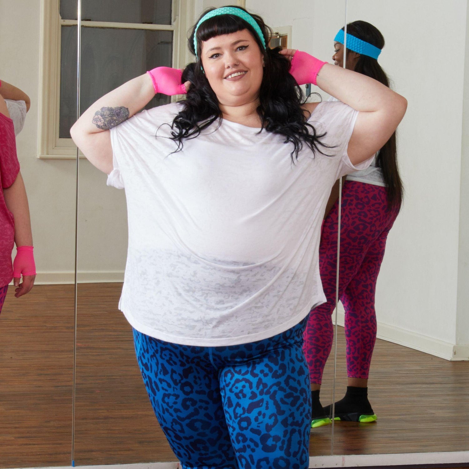 Camiseta Debbie con hombros descubiertos - Blanca