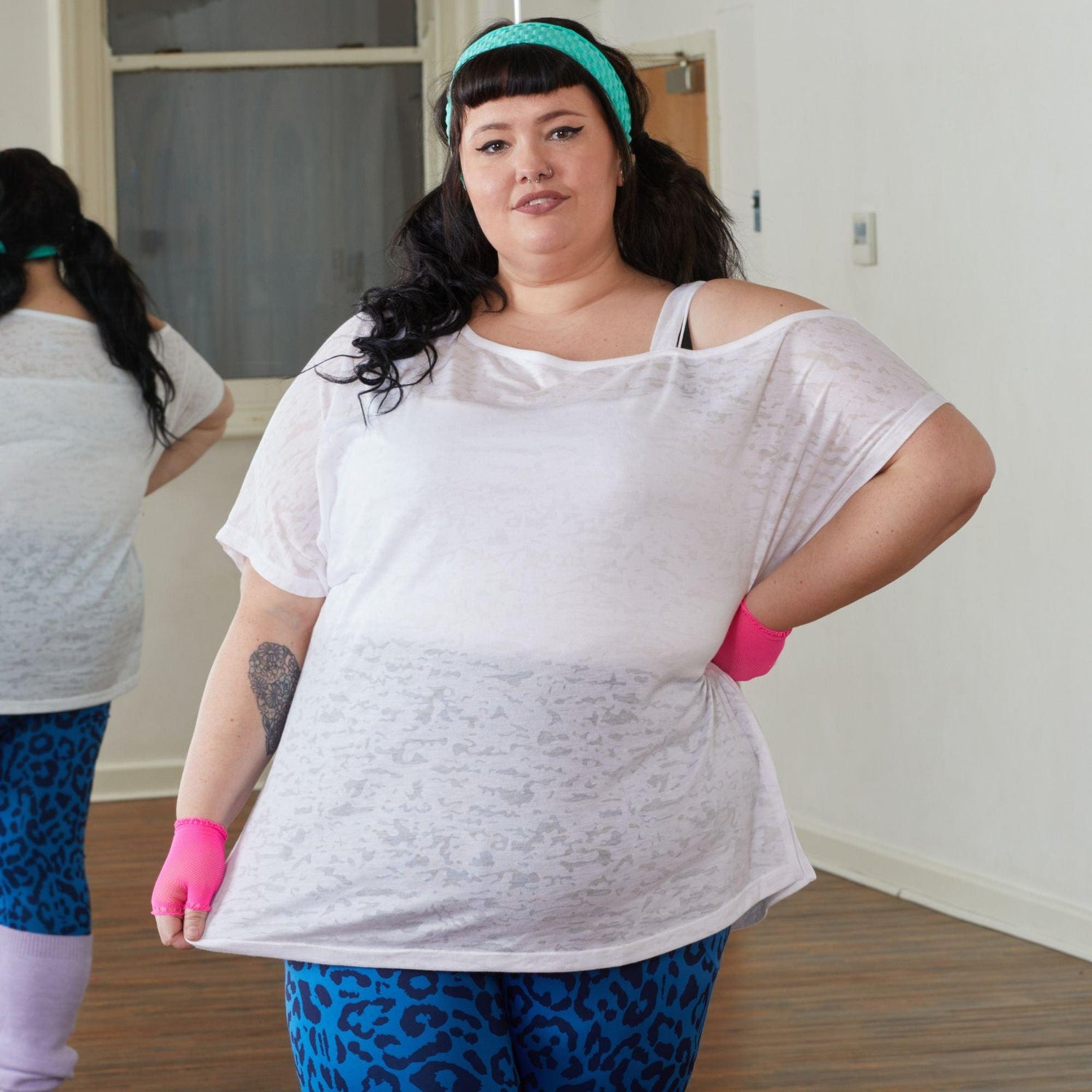 Camiseta Debbie con hombros descubiertos - Blanca