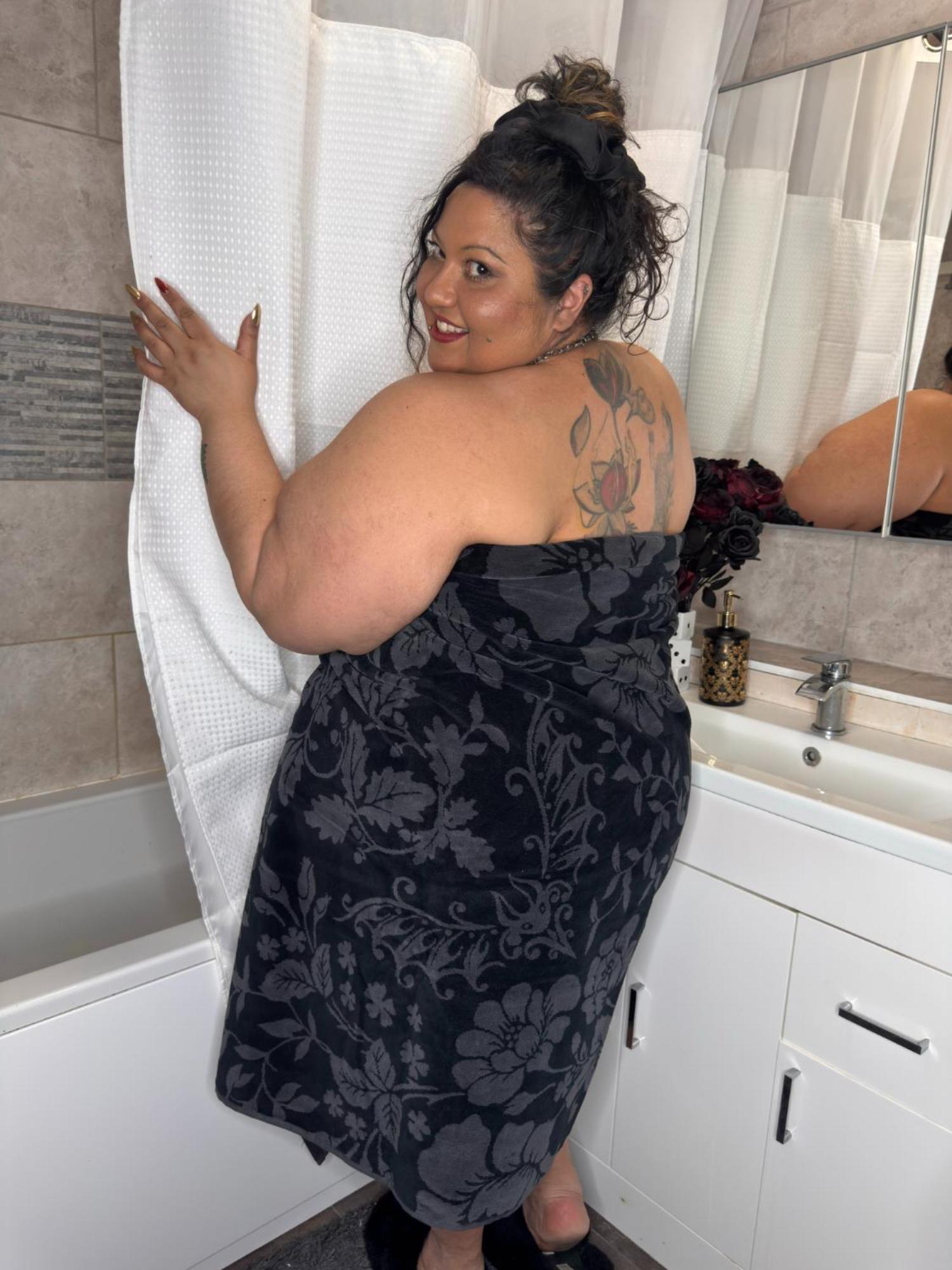 Plushie Towel - Floral Bats