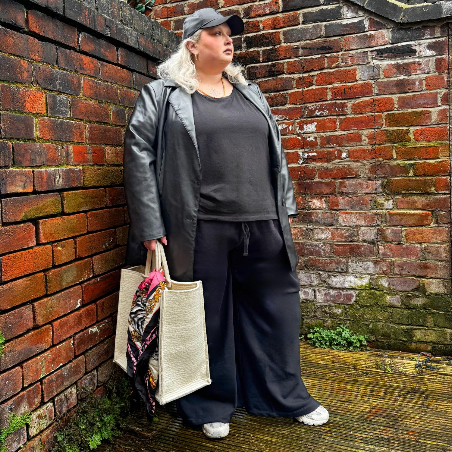 Organic Cotton Wide Leg Joggers - Black